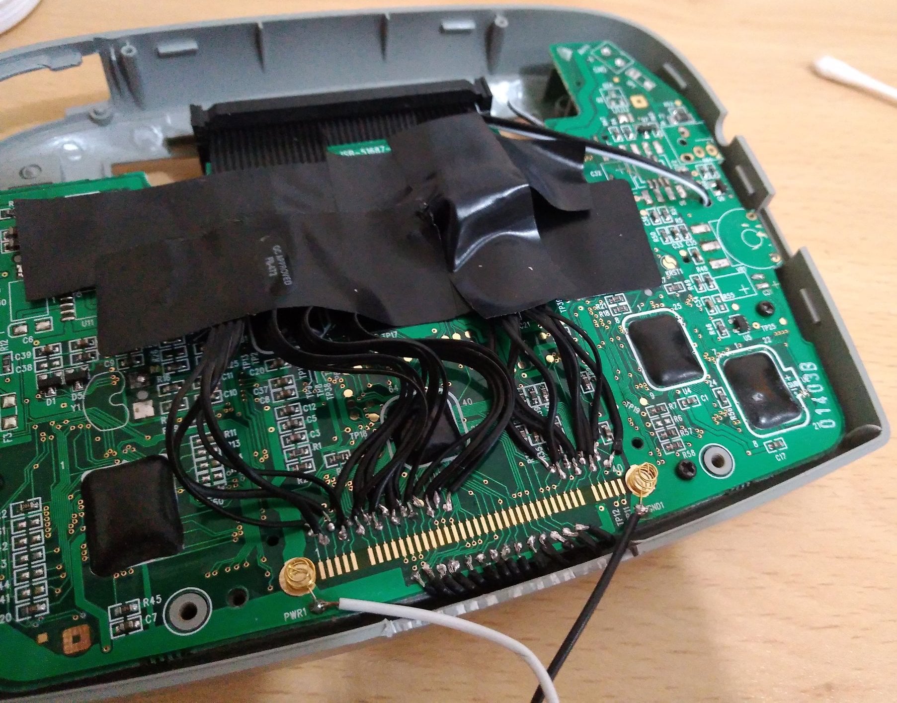 BES-1840 husk used as a ROM dumper